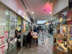 Sunshine Plaza (D7), Retail #624143111